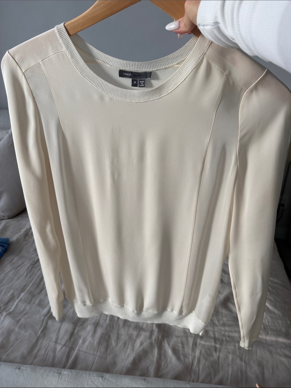 Vince Cream Crew Neck Long Sleeve Top